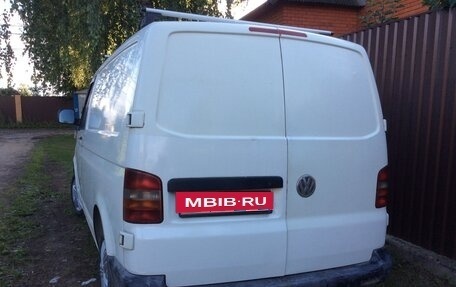 Volkswagen Transporter T5 рестайлинг, 2005 год, 650 000 рублей, 4 фотография