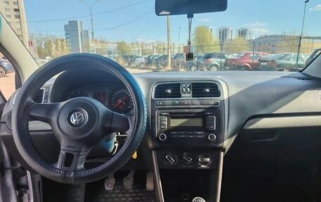 Volkswagen Polo VI (EU Market), 2011 год, 600 000 рублей, 12 фотография
