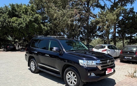 Toyota Land Cruiser 200, 2020 год, 9 000 000 рублей, 2 фотография