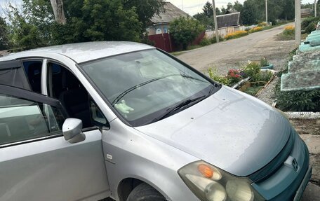 Honda Stream I рестайлинг, 2003 год, 350 000 рублей, 8 фотография