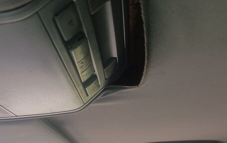Volkswagen Touareg III, 2005 год, 399 999 рублей, 13 фотография