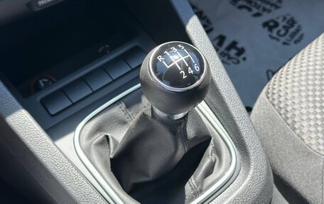 Volkswagen Jetta VI, 2011 год, 1 047 000 рублей, 14 фотография