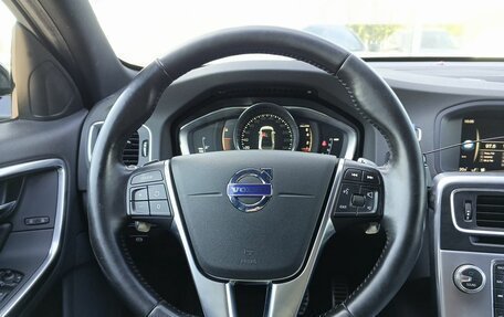 Volvo S60 Cross Country, 2017 год, 2 199 000 рублей, 14 фотография