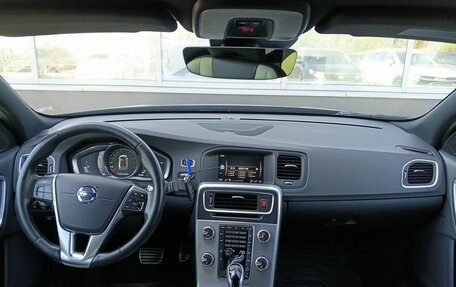 Volvo S60 Cross Country, 2017 год, 2 199 000 рублей, 11 фотография