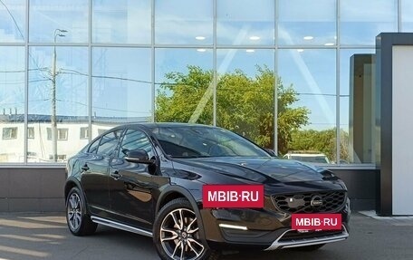 Volvo S60 Cross Country, 2017 год, 2 199 000 рублей, 3 фотография