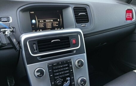 Volvo S60 Cross Country, 2017 год, 2 199 000 рублей, 12 фотография