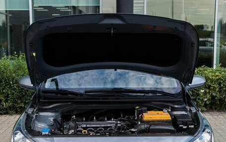 Hyundai Solaris II рестайлинг, 2017 год, 1 200 000 рублей, 25 фотография