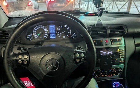 Mercedes-Benz C-Класс, 2006 год, 800 000 рублей, 6 фотография