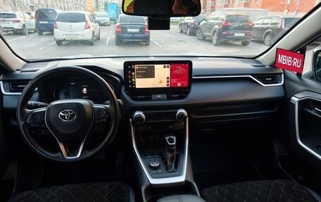 Toyota RAV4, 2021 год, 3 750 000 рублей, 4 фотография