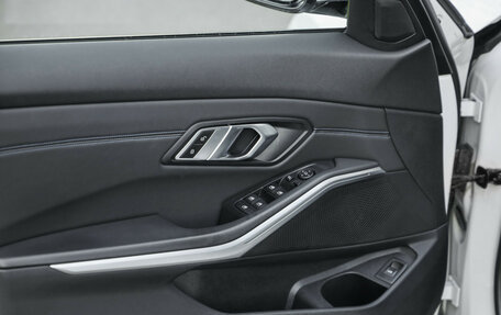 BMW 3 серия, 2019 год, 3 599 000 рублей, 24 фотография