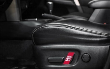 Toyota RAV4, 2016 год, 2 099 000 рублей, 24 фотография