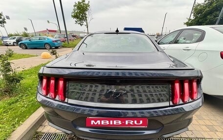 Ford Mustang VI рестайлинг, 2021 год, 4 150 000 рублей, 6 фотография