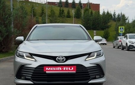 Toyota Camry, 2022 год, 3 900 000 рублей, 7 фотография