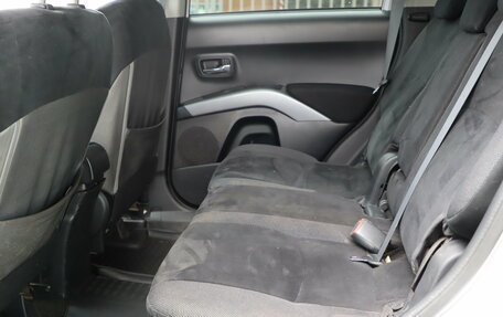 Mitsubishi Outlander III рестайлинг 3, 2008 год, 590 000 рублей, 19 фотография