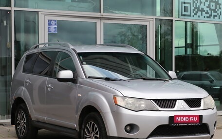 Mitsubishi Outlander III рестайлинг 3, 2008 год, 590 000 рублей, 3 фотография