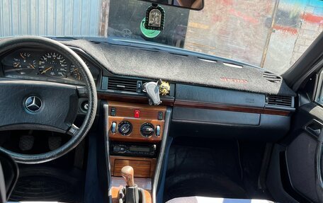 Mercedes-Benz W124, 1990 год, 450 000 рублей, 10 фотография