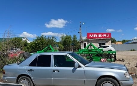 Mercedes-Benz W124, 1990 год, 450 000 рублей, 6 фотография