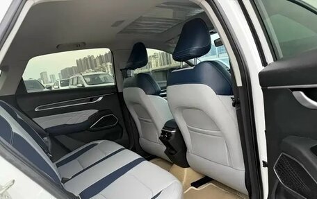Geely Emgrand, 2022 год, 1 016 000 рублей, 12 фотография
