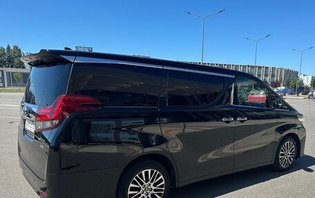 Toyota Alphard III, 2017 год, 3 600 000 рублей, 7 фотография