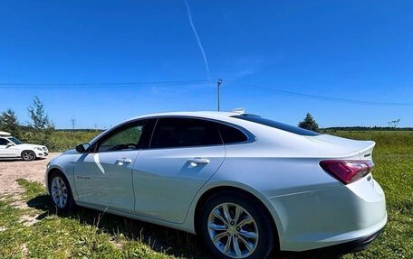 Chevrolet Malibu IX, 2019 год, 1 550 000 рублей, 2 фотография