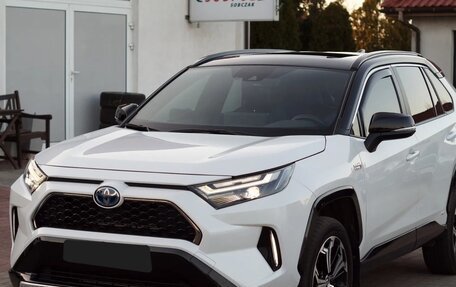 Toyota RAV4, 2023 год, 3 135 000 рублей, 2 фотография