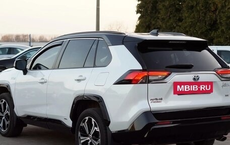 Toyota RAV4, 2023 год, 3 135 000 рублей, 5 фотография