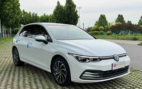 Volkswagen Golf VIII, 2022 год, 1 480 777 рублей, 3 фотография