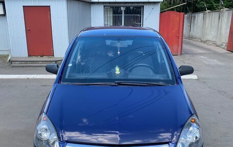 Opel Zafira B, 2006 год, 520 000 рублей, 1 фотография