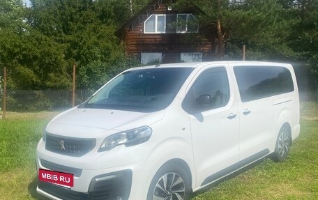 Peugeot Traveller I, 2021 год, 3 500 000 рублей, 6 фотография