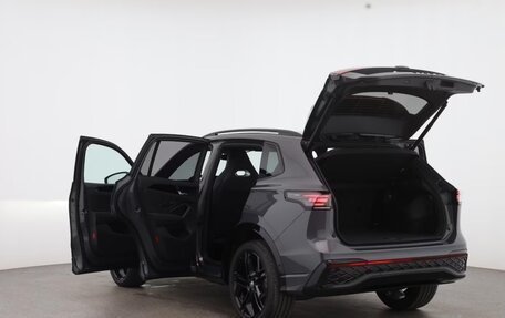 Volkswagen Tiguan, 2025 год, 3 650 000 рублей, 11 фотография