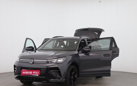 Volkswagen Tiguan, 2025 год, 3 650 000 рублей, 9 фотография