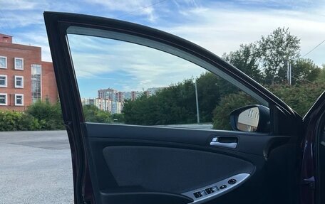 Hyundai Solaris II рестайлинг, 2013 год, 885 000 рублей, 24 фотография