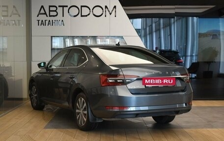 Skoda Superb III рестайлинг, 2022 год, 3 199 000 рублей, 5 фотография