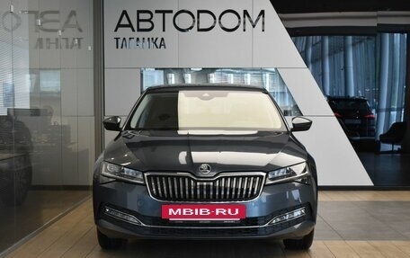 Skoda Superb III рестайлинг, 2022 год, 3 199 000 рублей, 2 фотография