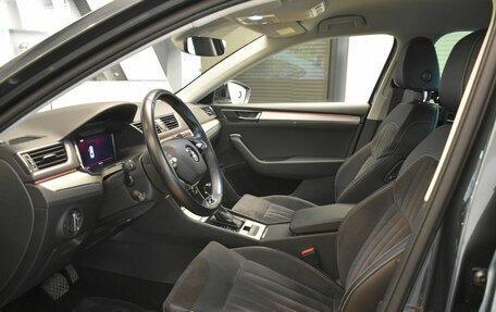 Skoda Superb III рестайлинг, 2022 год, 3 199 000 рублей, 23 фотография