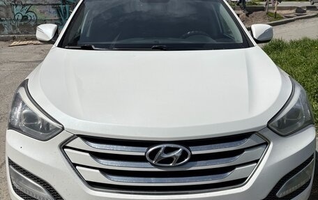 Hyundai Santa Fe III рестайлинг, 2013 год, 1 610 000 рублей, 2 фотография