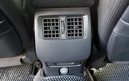 Renault Latitude I, 2010 год, 890 000 рублей, 13 фотография