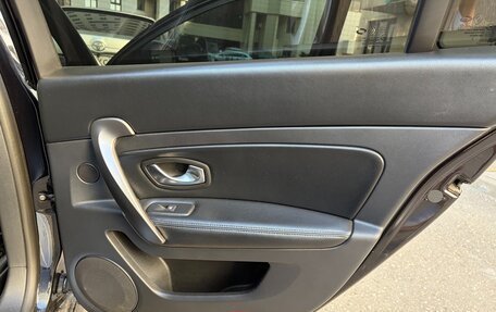 Renault Latitude I, 2010 год, 890 000 рублей, 22 фотография