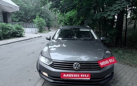 Volkswagen Passat B8 рестайлинг, 2015 год, 1 495 000 рублей, 2 фотография