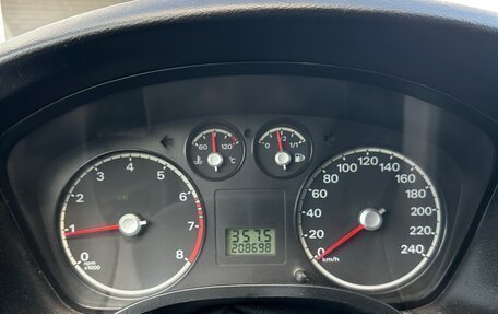 Ford Focus II рестайлинг, 2005 год, 400 000 рублей, 22 фотография