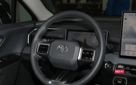 Toyota RAV4, 2026 год, 4 000 000 рублей, 28 фотография