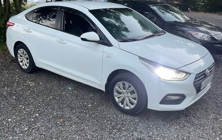 Hyundai Solaris II рестайлинг, 2019 год, 770 000 рублей, 4 фотография