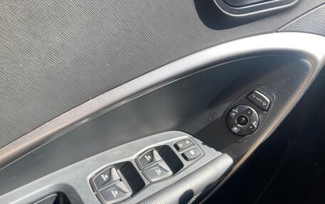Hyundai Santa Fe III рестайлинг, 2016 год, 1 850 000 рублей, 8 фотография