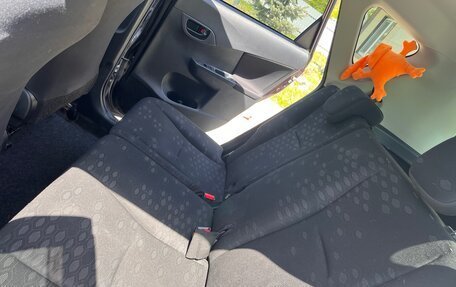 Toyota Ractis II, 2011 год, 645 000 рублей, 6 фотография