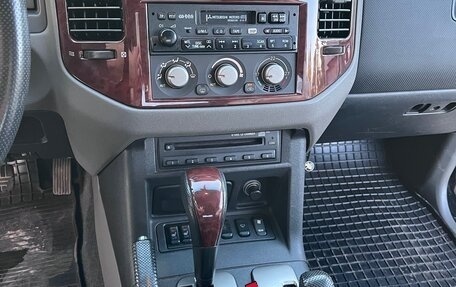 Mitsubishi Pajero III рестайлинг, 2006 год, 1 190 000 рублей, 13 фотография