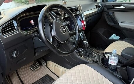 Volkswagen Tiguan II, 2019 год, 2 500 000 рублей, 9 фотография