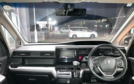 Honda Stepwgn IV, 2015 год, 1 210 000 рублей, 5 фотография