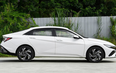 Hyundai Elantra, 2026 год, 2 100 000 рублей, 2 фотография