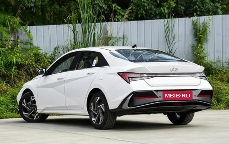 Hyundai Elantra, 2026 год, 2 100 000 рублей, 4 фотография