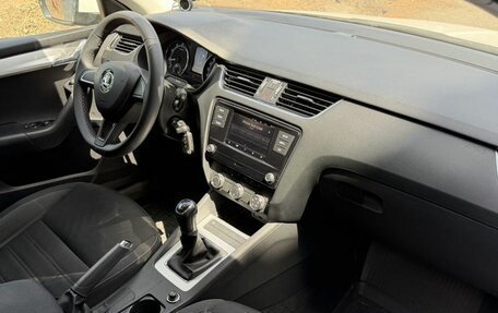 Skoda Octavia, 2019 год, 1 400 000 рублей, 9 фотография